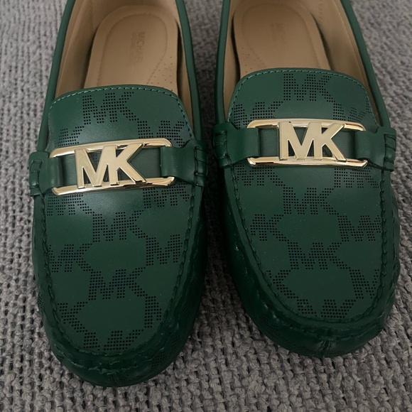 Michael Kors Camila Logo Perforated Moccasin w/ Gold Accent - Picture 6 of 13